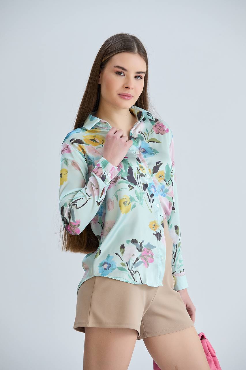 Lora shirt
