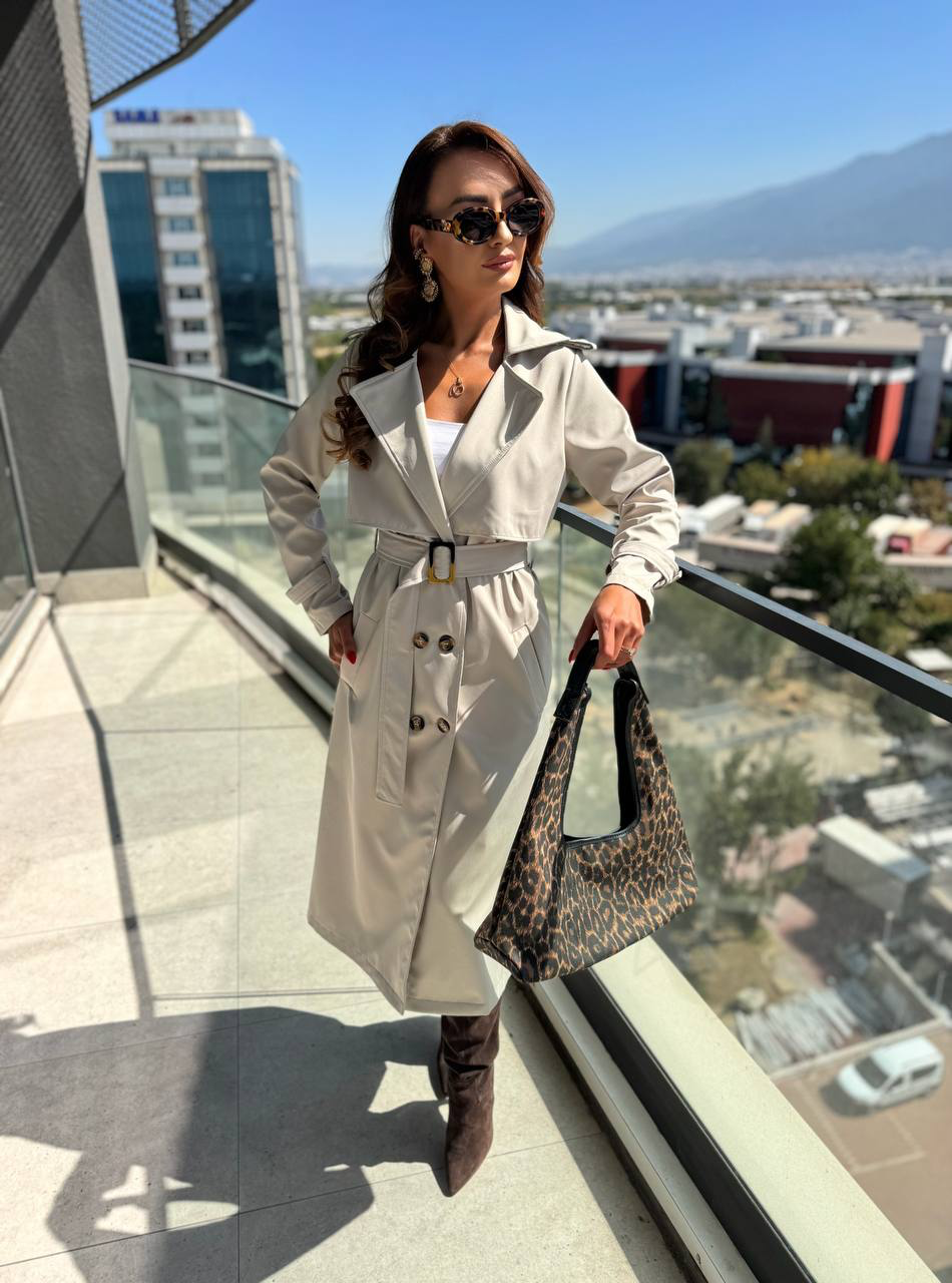 Calm Vanilla Trenchcoat